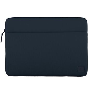 UNIQ-etuiet Vienna laptop sleeve 14" i farven blå/himmelblå er vandtæt og lavet af genanvendt RPET-materiale.